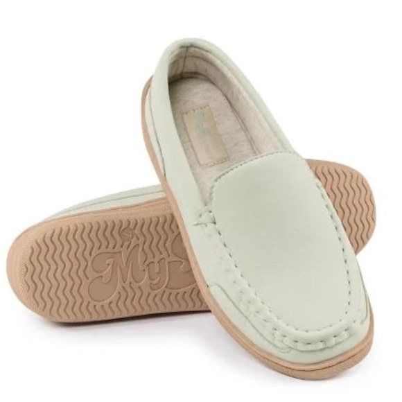My Slippers Beige Leather Slip On Moccasin Slippers Rubber Soles All Season Sz 8 - Picture 1 of 10